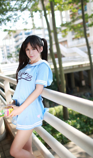 全黄吃奶H全肉细节文